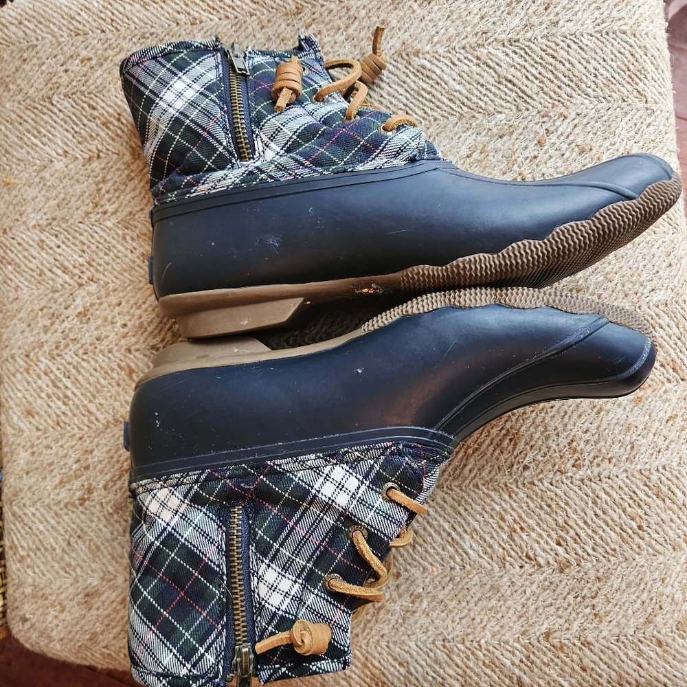 Sperry Duck Boots- Size 9 - image 4